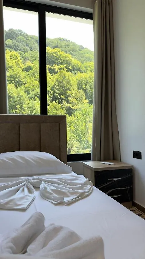 Hotel Nemercka & Outdoor Sports Center Përmet