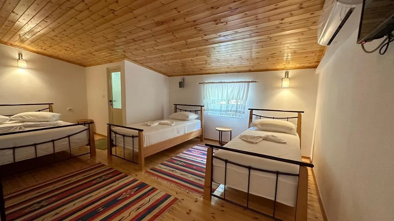 Hotel Nemercka & Outdoor Sports Center Përmet